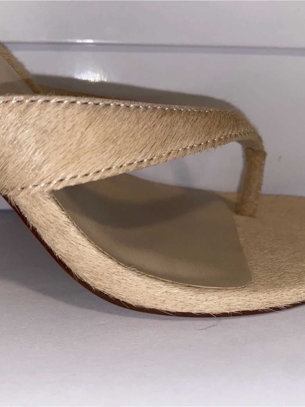 REVOLVE Tokyo Thong Sandal in Tan Calf Hair US Size 6 FEMME LA - NEW - Picture 5 of 16